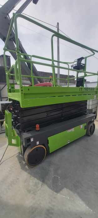 Plataformas elevatórias  para aluguer