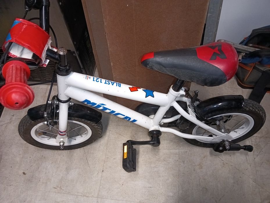 Bicicleta de criança nova