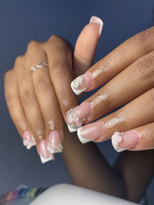 Unhas de gel e acrilico