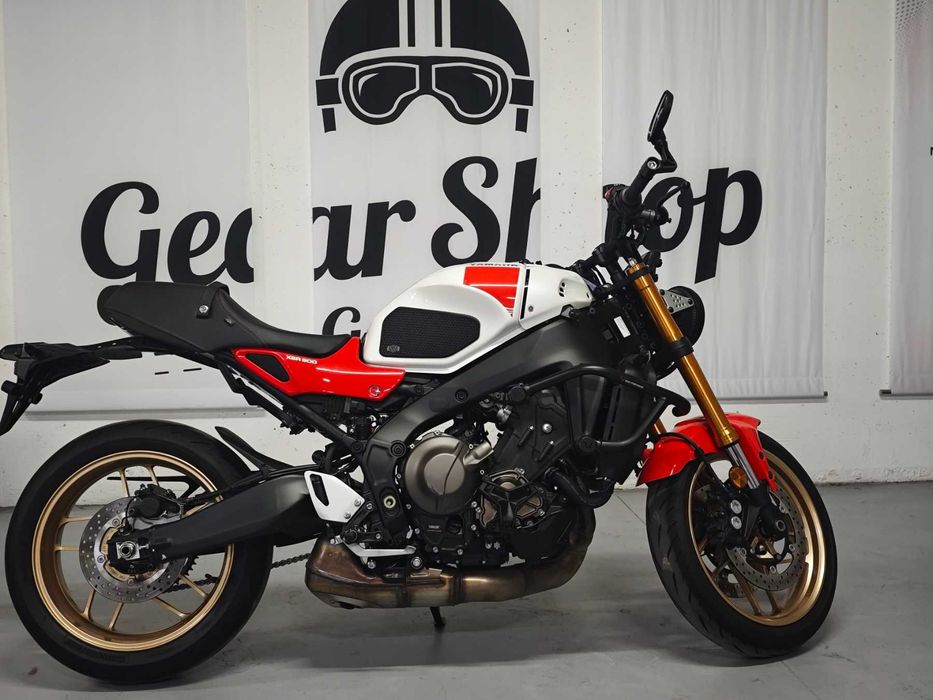 Продаємо офіційний мотоцикл Yamaha XSR900, 2024 року випуску.