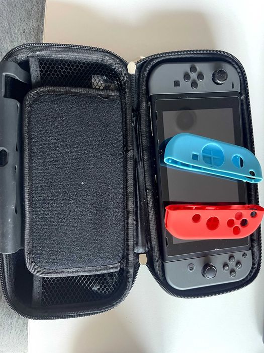 Consola Nintendo Switch 1.1 + Comando Pro