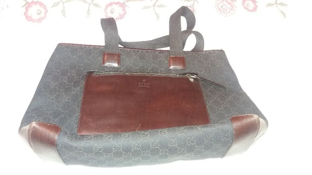 Mala Gucci  com registo