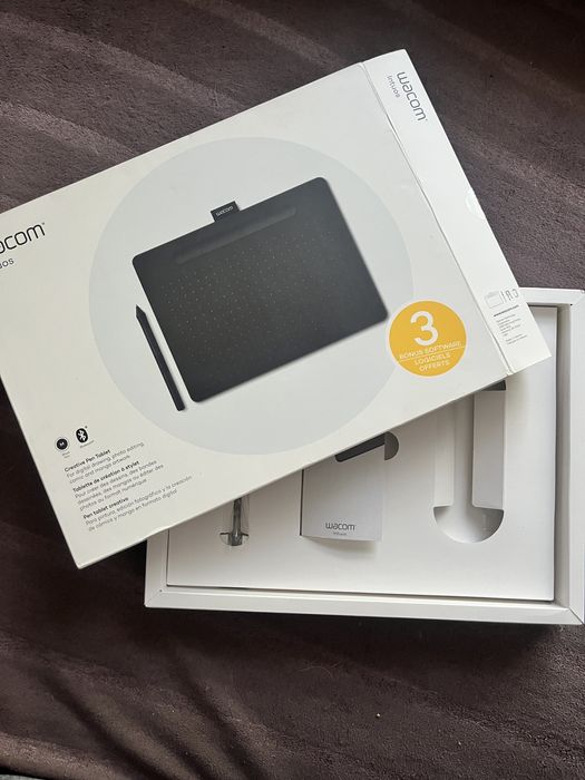 Графічний планшет Wacom Intuos M Bluetooth Black