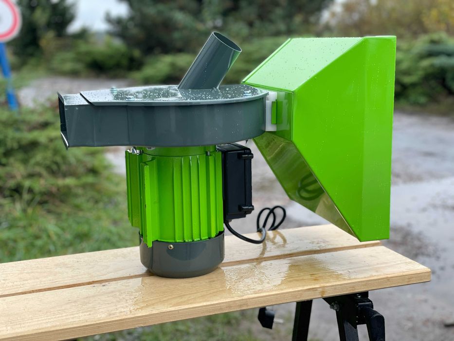 Кормоподрібнювач Млинок Корморізка Зерно 3.5 кВт Grosser GFG 3500 12л