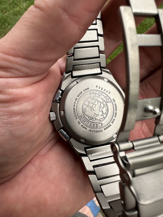 Citizen eco-drive SKYHAWK tytanowy