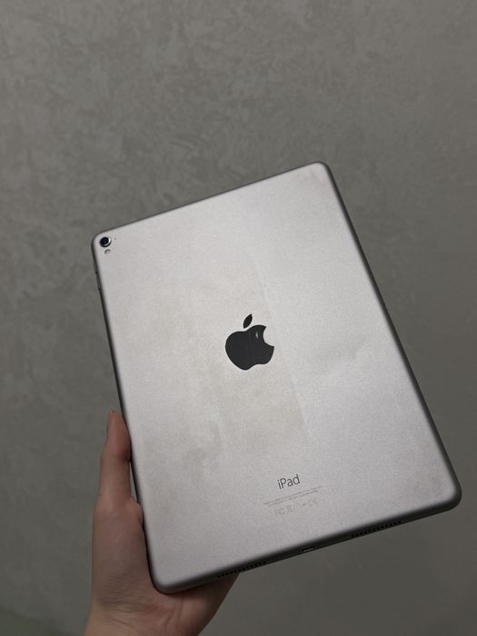 Apple iPad Pro 9.7 128GB Wi-Fi Space Gray | A1673 | iPad Pro 2016 | Touch ID