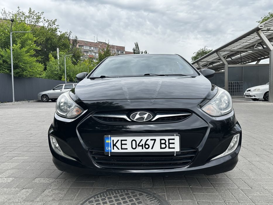 Hyundai Accent 2013 газ-бензин