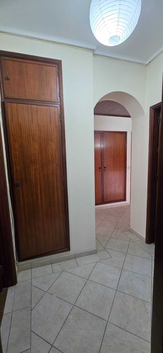 Apartamento T 2  , Aveiro Glicínias, mobilado e renovado arrenda-se