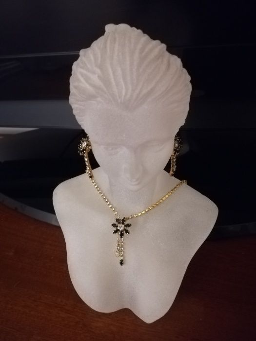 !!! Conjunto muito bonito péças dourádo antialérgicas côr inalterável