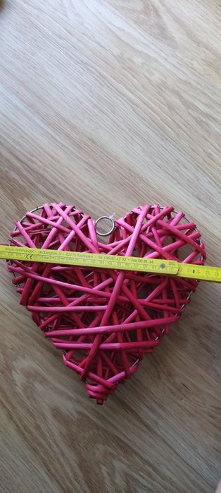 Serce różowe z wikliny