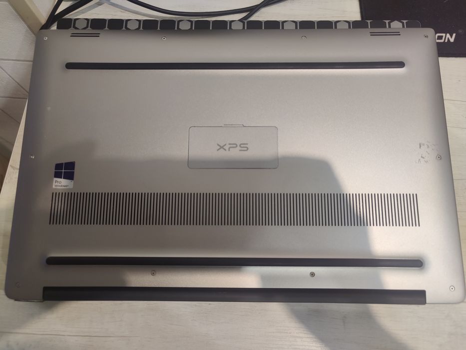 Ноутбук Dell XPS 15 P56F