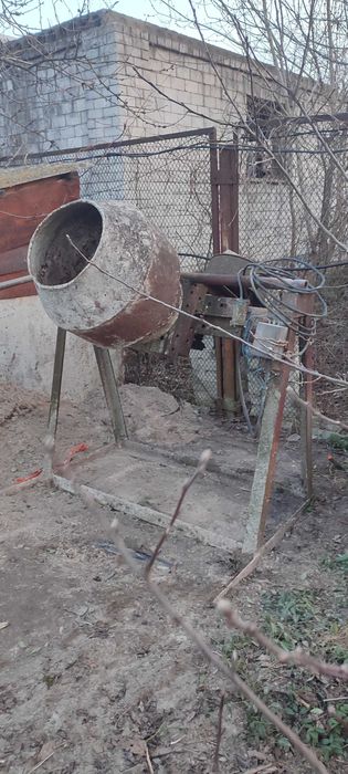 Бетонозмішувач побутовий електричний 380В