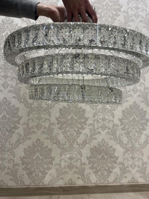 Люстра диаметр 600