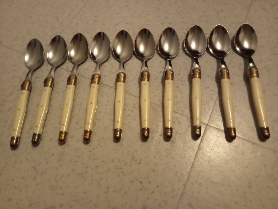 Продам столовые приборы Laguiole