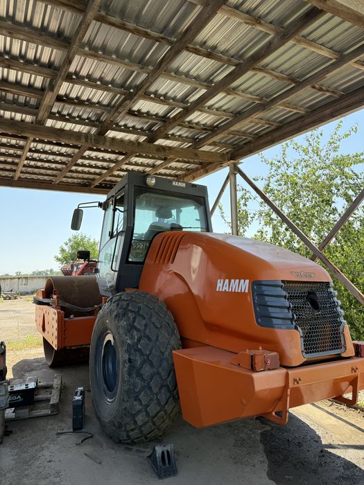 Каток грунтовый вибрационный  HAMM 3520