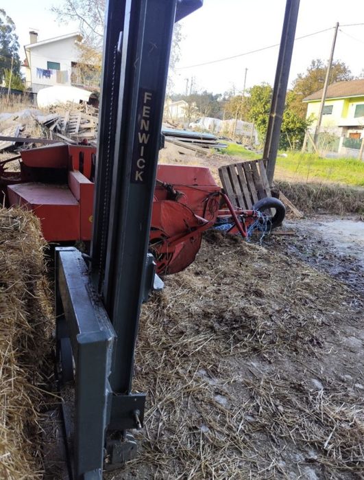 Torre porta paletes trator