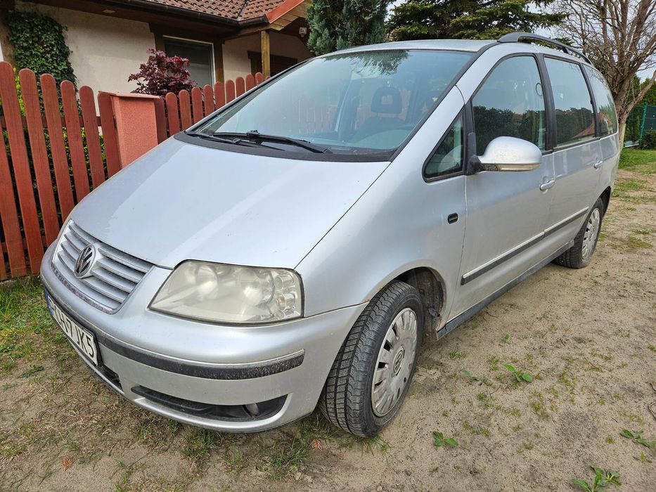 Volkswagen Sharan Volkswagen Sharan 1,9 TDI z kilkoma usterkami do naprawy
