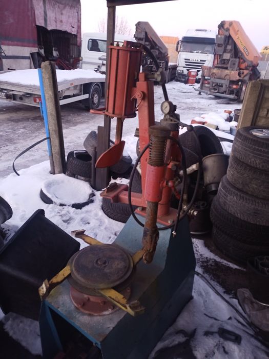 Montazownica używana.