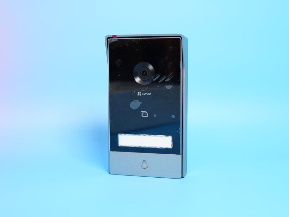 Комплект видеодомофона / Дисплей 7" сенсорный 1024×600 / Камера 2 мм 3