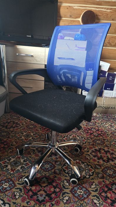 Офісне крісло б/у