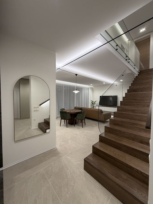 Продам будинок в Брюховичах з сучасним ремонтом