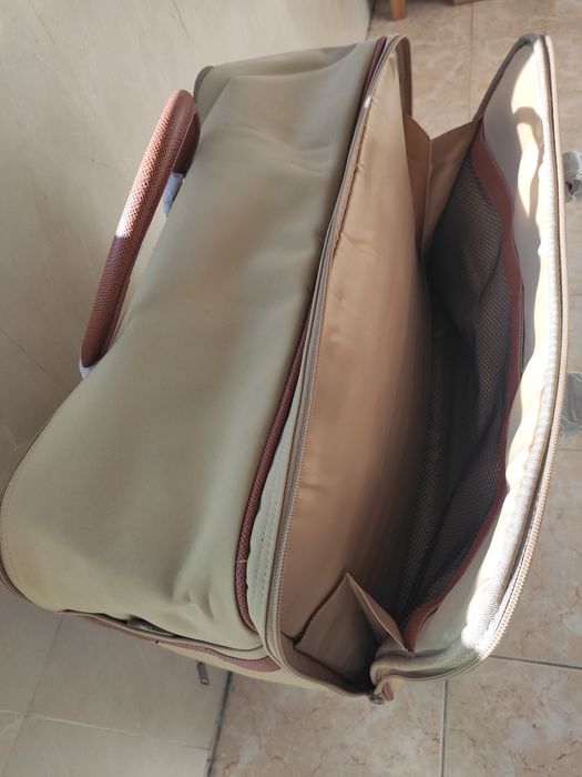 Mala  de  viagem em Nobuko