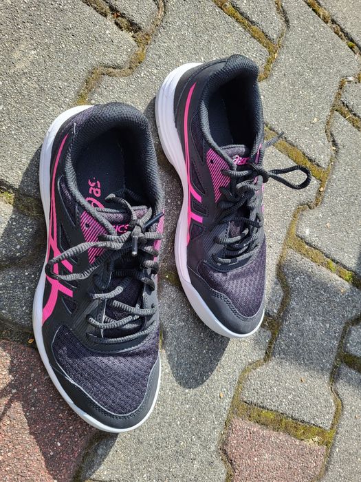 Buty sportowe Asics halowe non-marking 39,5 25 cm