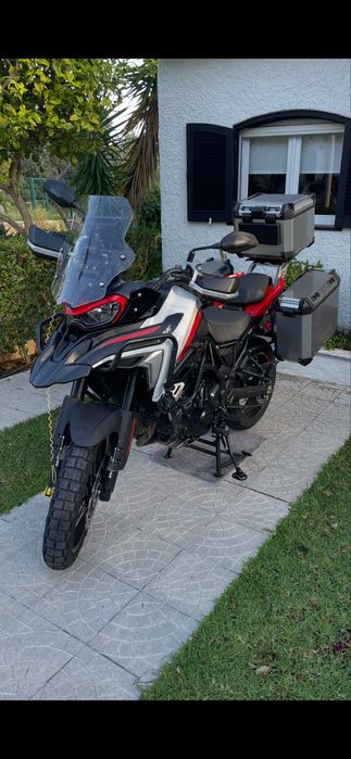 Benelli Trk 702 x