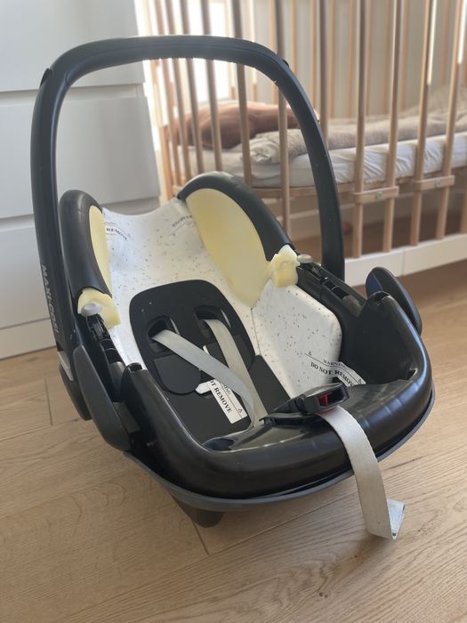 Fotelik maxi cosi peble plus z bazą isofix