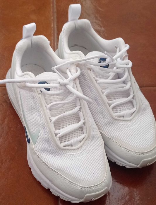 Nike Air Max sem etiqueta
