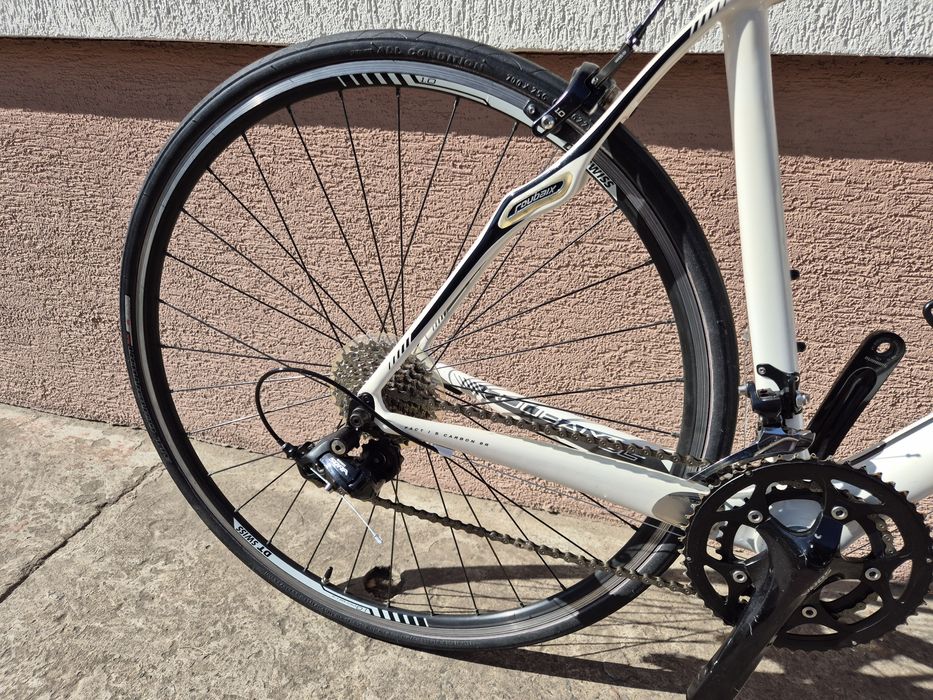 Rower szosowy Specialized Roubaix, full carbon, Shimano Sora