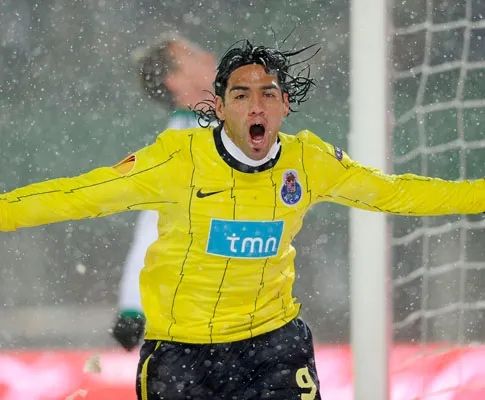 Camisola FC Porto 2010/2011 - Tamanho S (serve M)