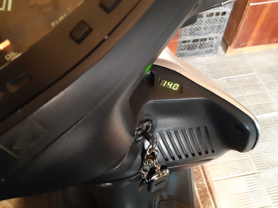 Макси скутер 250 кубов