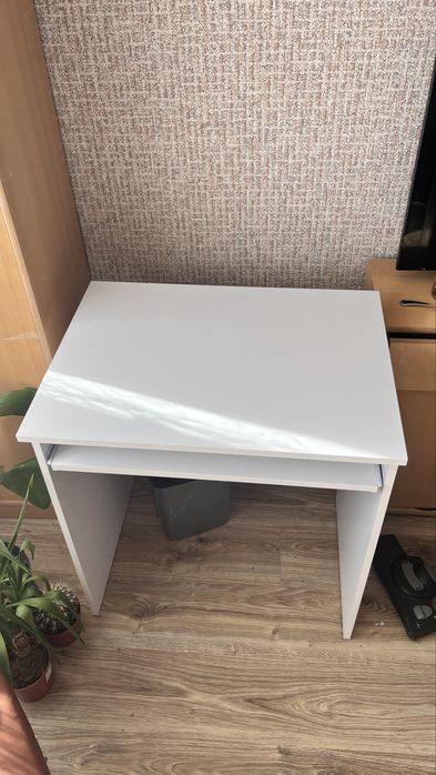 Biurko w bardzo dobrym stanie