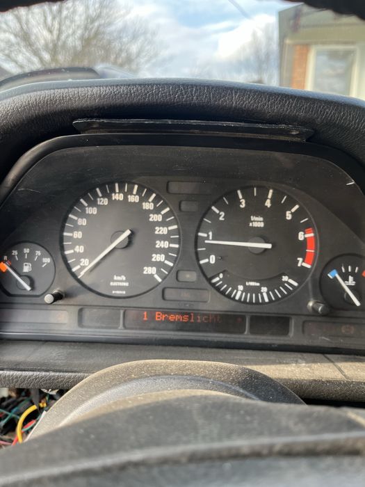 Приборна панель бмв е34 bmw