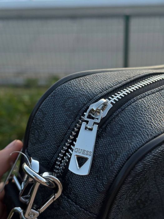 Сумка Guess Vezzola Smart через плечо сумка Гесс барсетка Гуес черная