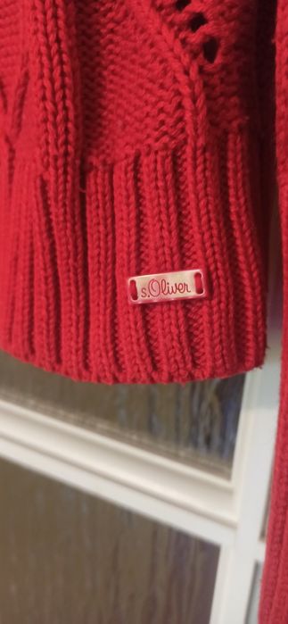 Sprzedam czerwony sweter damski firmy Oliwer