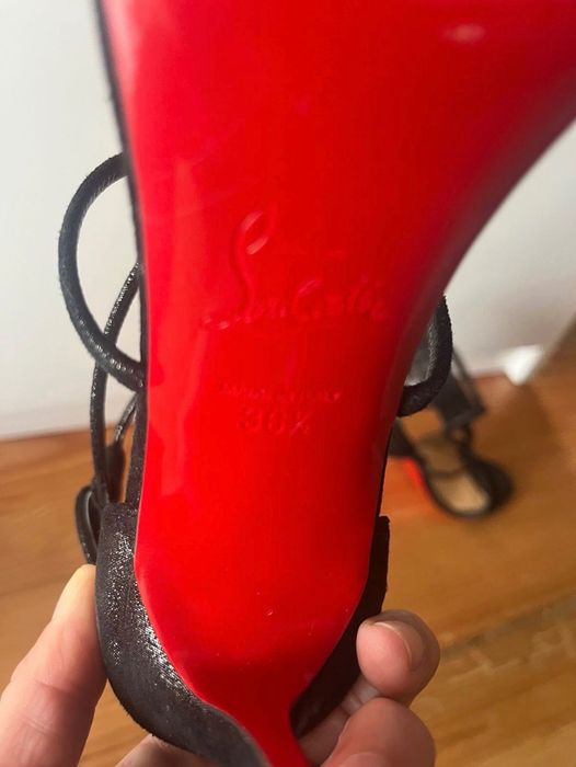 Louboutin high heel sandalias