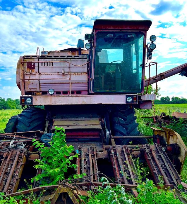 Комбаєн Дон Ростельмаш