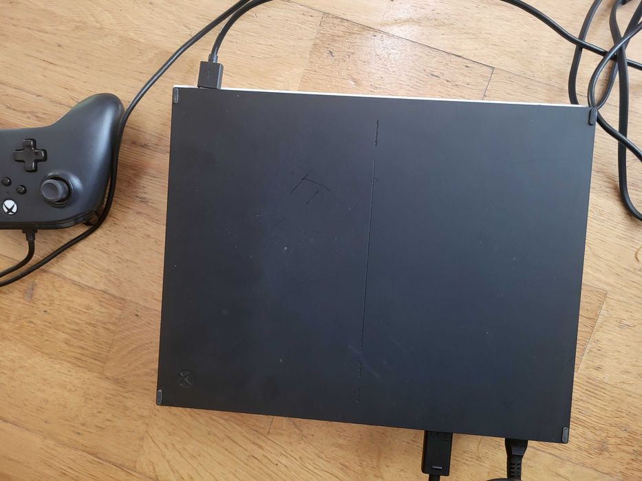 Xbox One S Digital 1TB + 6 Gier Stan Bdb
