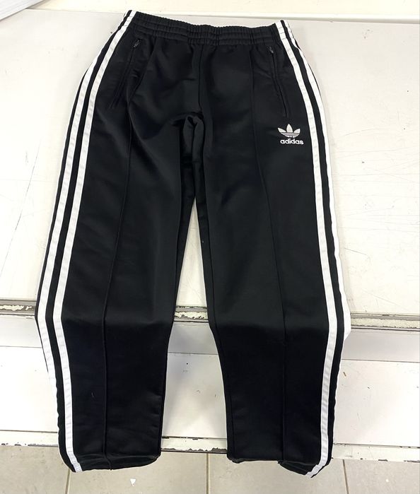 Костюм адидас ориджиналс мастерка adidas originals штаны адик олімпійка адідас худі найк реп nike sb jordan поставка вещей анорак напапири штані реп