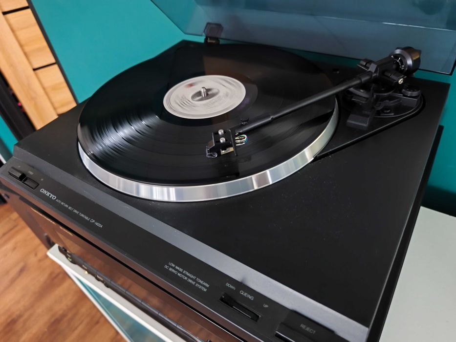 Onkyo CP-1400A gramofon