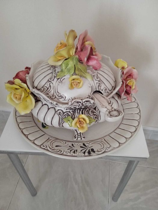 Italian Ceramic Piece