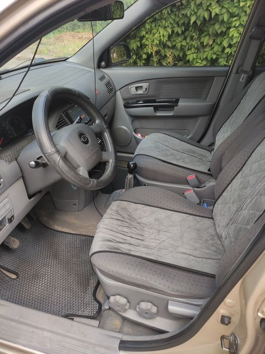 Продам автомобіль KIA CARENS 2006