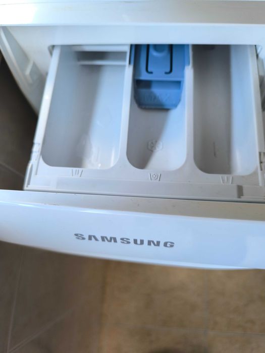 Máquina de Lavar Roupa Samsung Addwash.