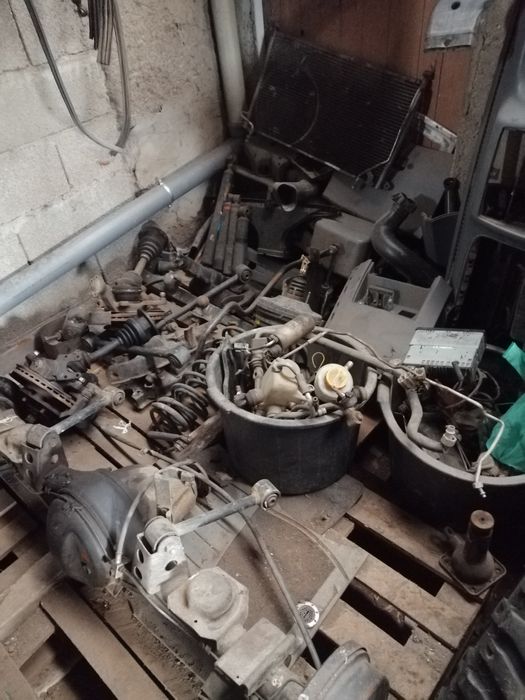 Nissan terrano 2 + Ford maverick