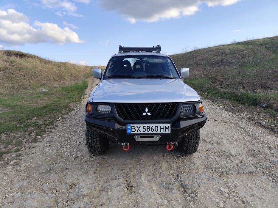 Позашляховик для офроуда Міцубісі