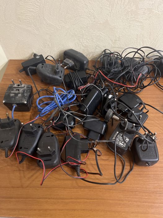 Блочки живлення різні