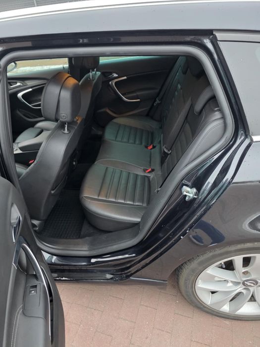 Opel Insignia OPC Kombi 2.0 CDTI Max wyposażenie