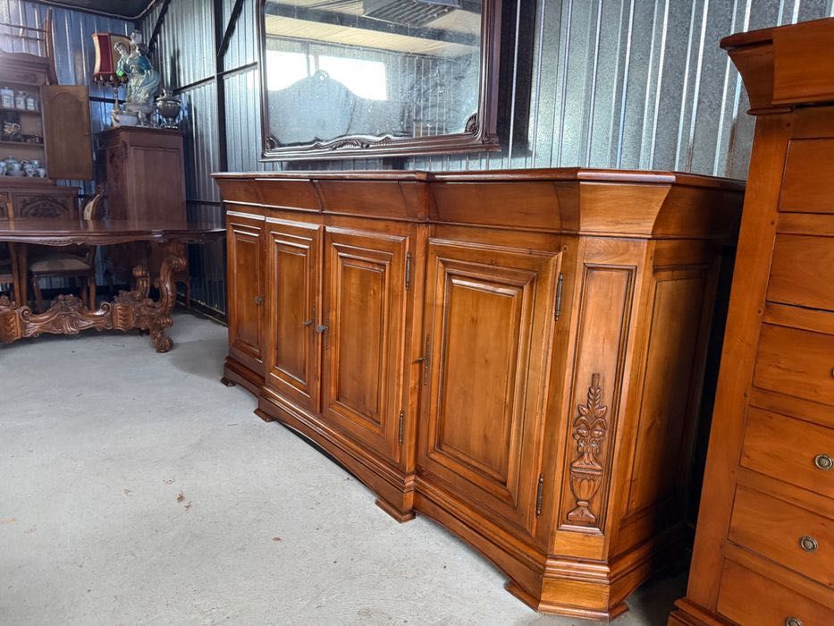 Drewniana przepiękna duża komoda - szer.256cm.